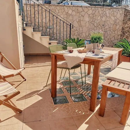 Itaca アパート *